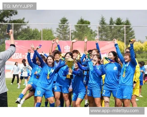 申花上体女足在2025女甲联赛中表现出色荣获第四名积累46分 申花上体女足在2025女甲联赛中表现出色荣获第四名积累46分