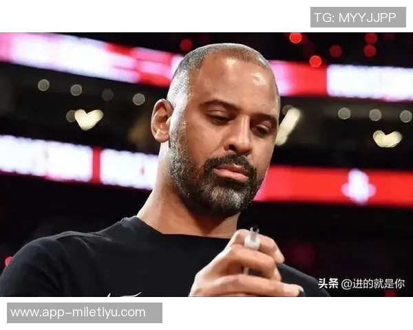 乌度卡强调KD需提升无球战术表现并积极跑动以增强球队进攻效率